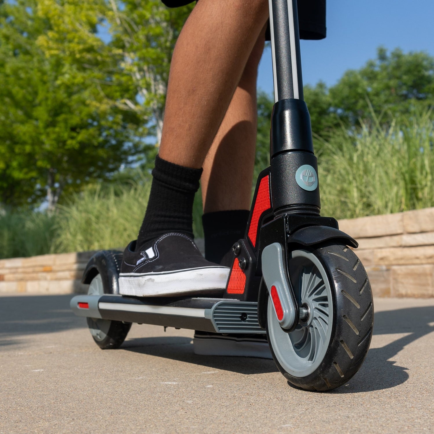 Electric Scooter Vs Hoverboard: The Ultimate Showdown