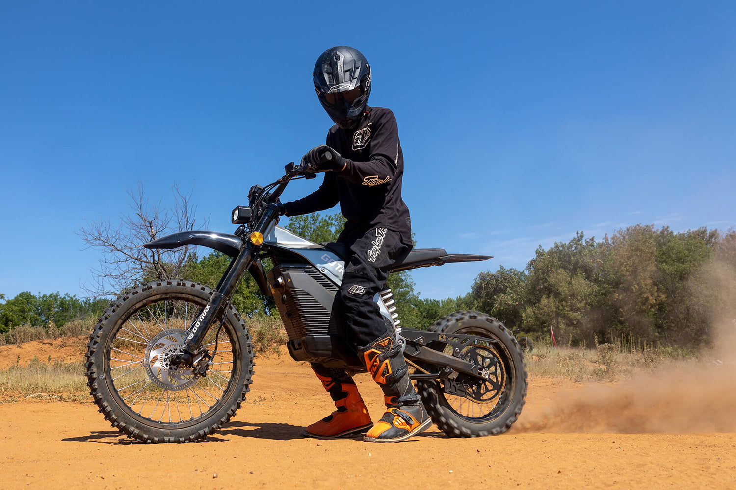 How to Assemble the GOTRAX Everest Electric Dirt Bike - GOTRAX