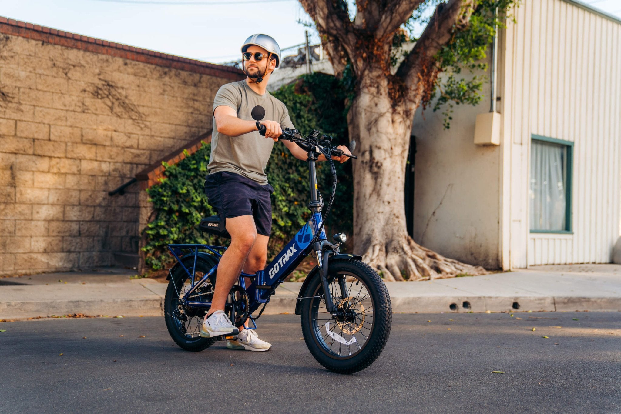 Product Overview: The F2 V2 Folding Electric Bike - GOTRAX