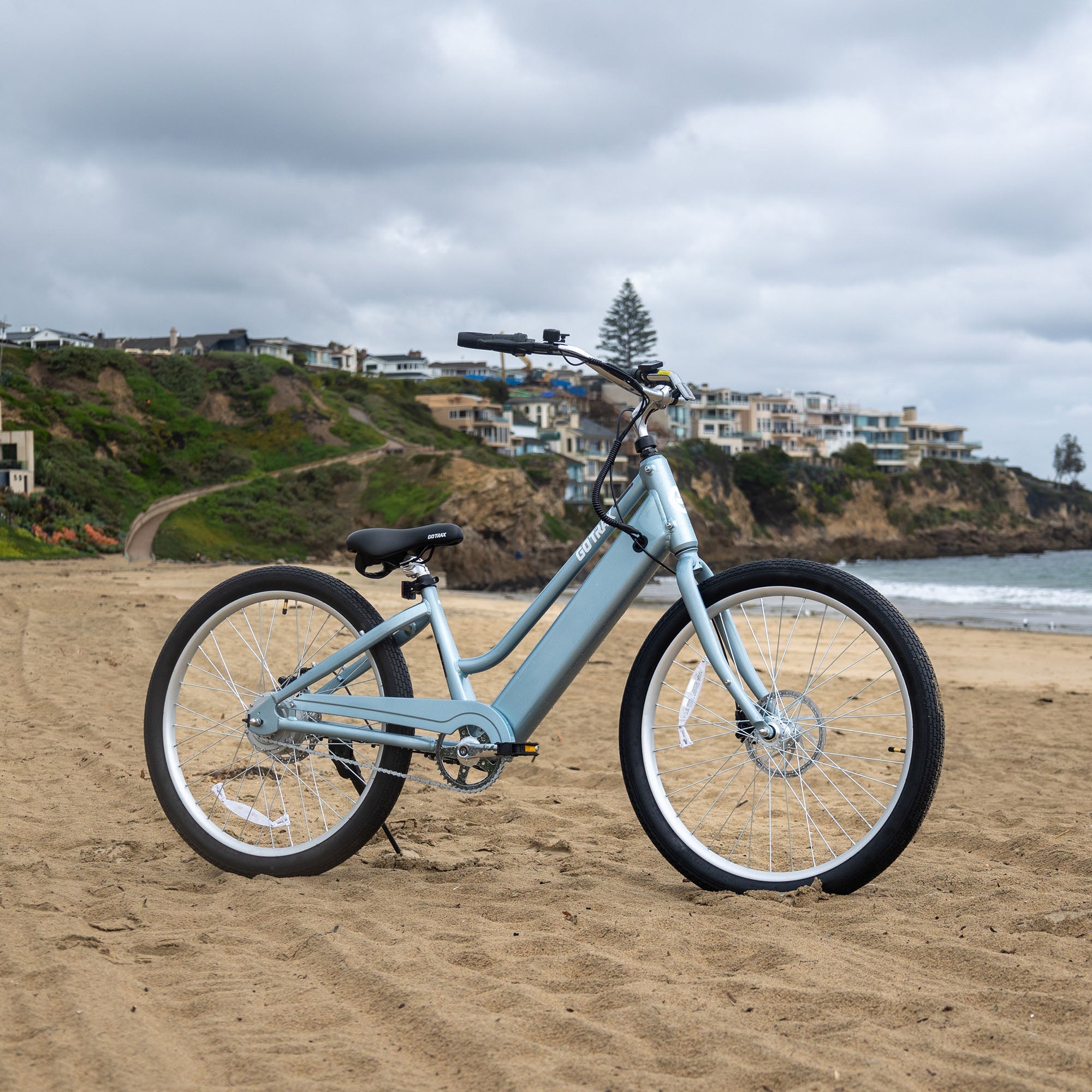 Aeroluxe Electric Beach Cruiser - GOTRAX