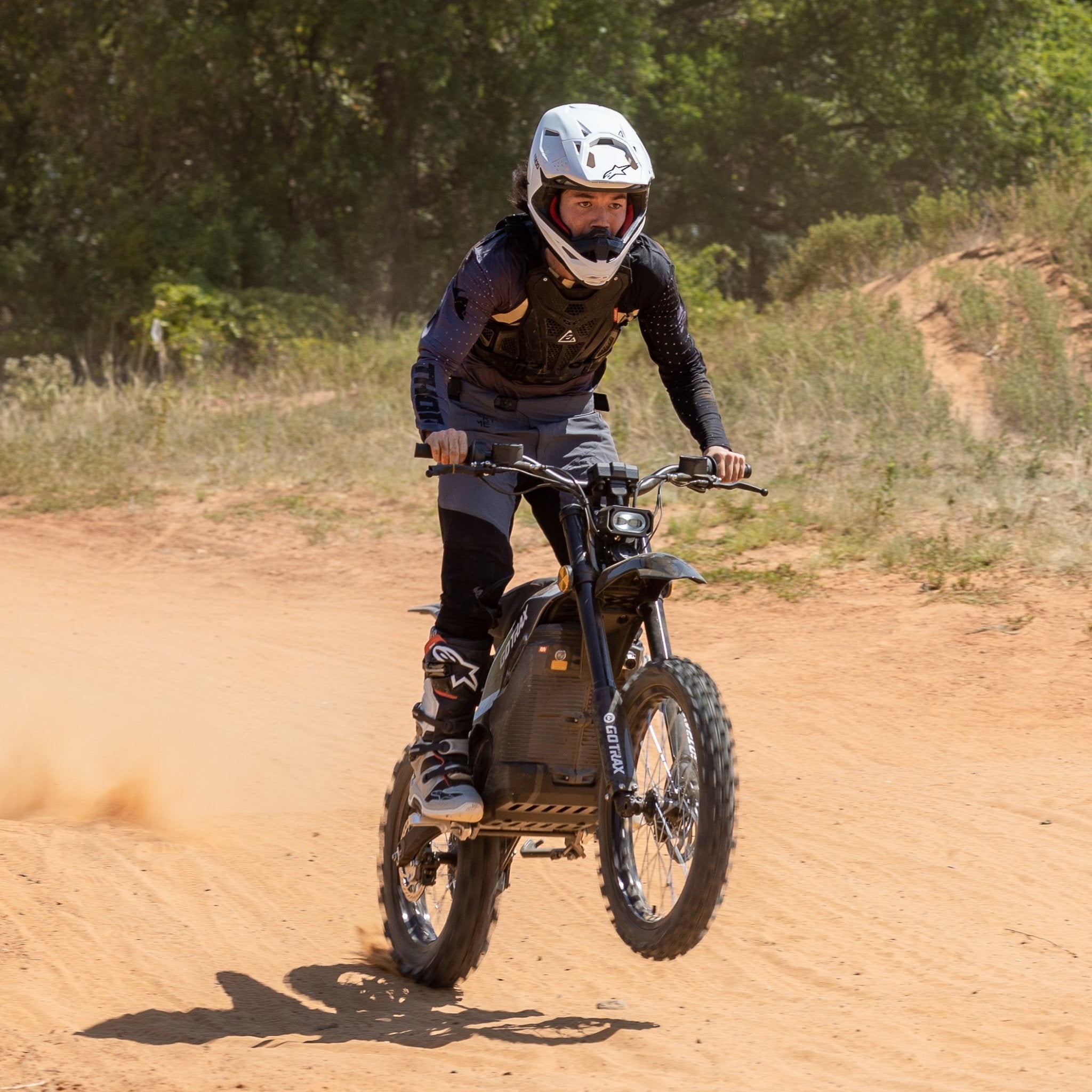 Everest Electric Dirt Bike - GOTRAX