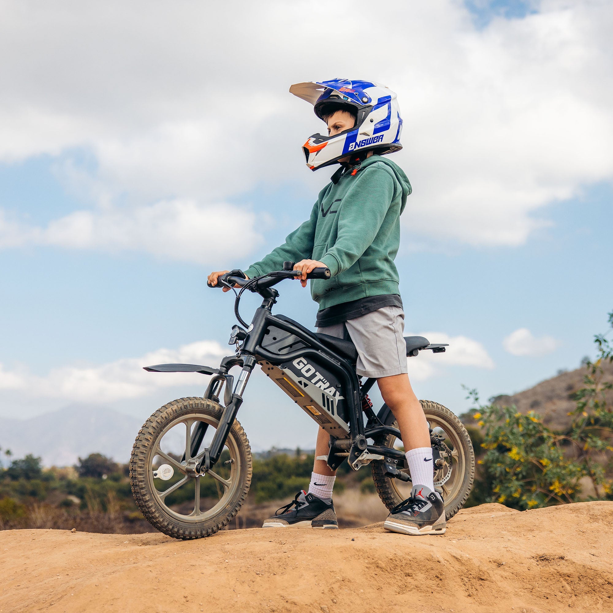 Fitz16 Electric Dirt Bike for Kids - GOTRAX