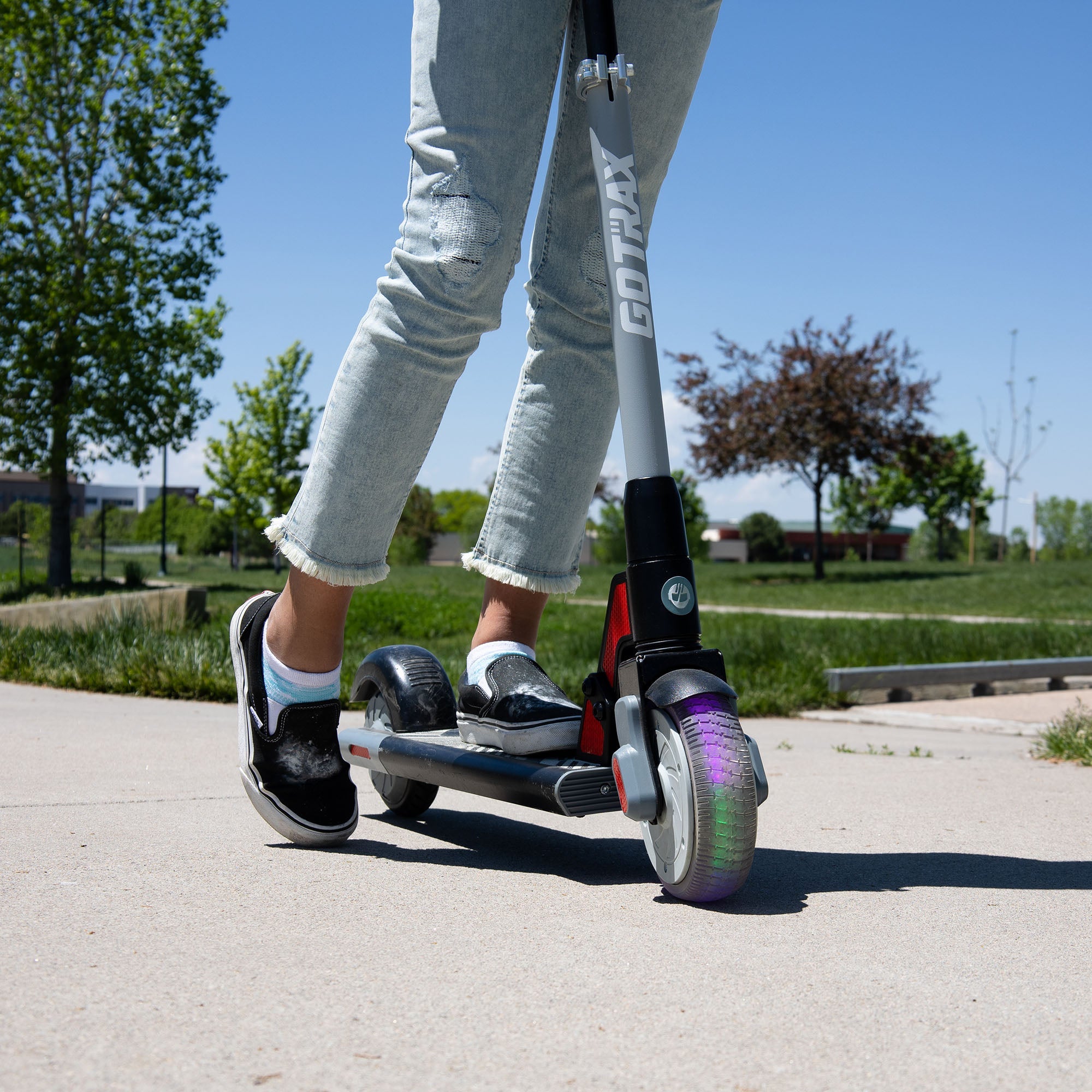 GO TRAX GKS Electric Scooter Pink outlet 7.5 mph NEW