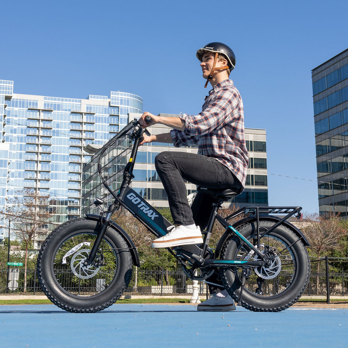 R3 Fat Tire Folding E-Bike - GOTRAX